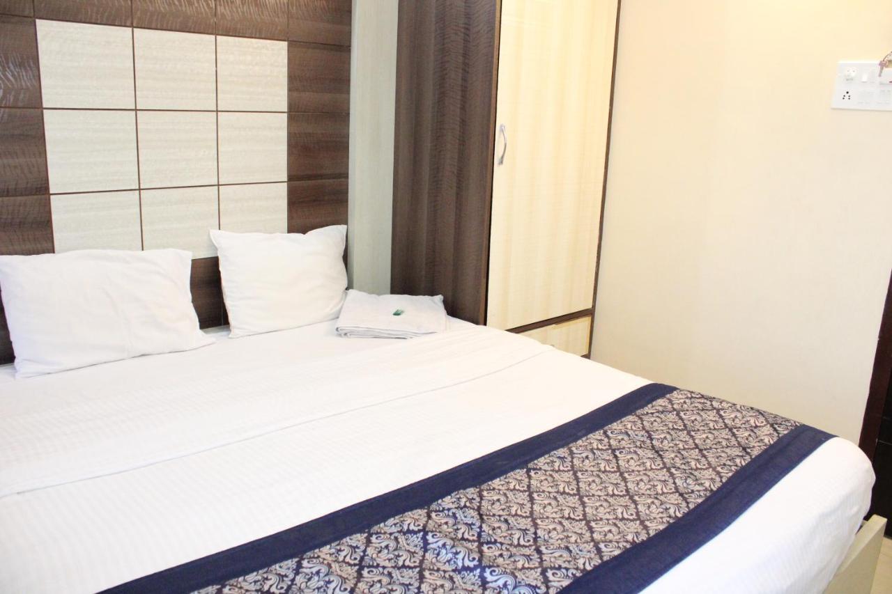 Hotel Square Park Dibrugarh Exterior photo